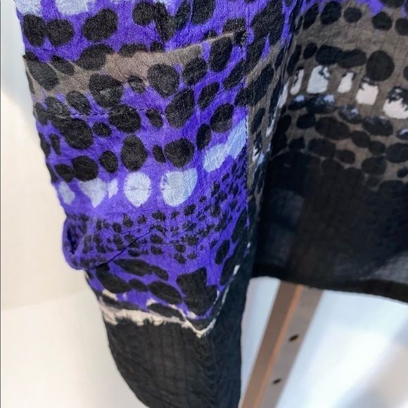 NWT Line and Dot short sleeve multicolor top - Picture 5 of 10